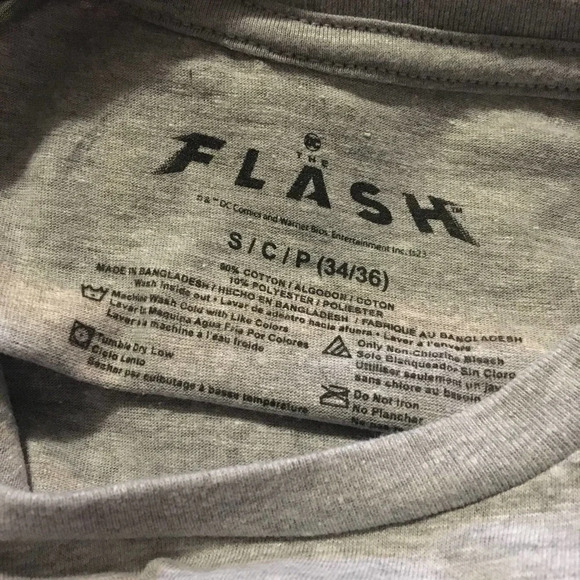 NEW DC Comics Men’s Size Small Heather Gray Super Icons Tee Shirt - Picture 8 of 9